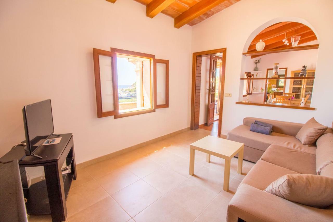 Beautiful Private Villa On The Sea Сантаньи Экстерьер фото